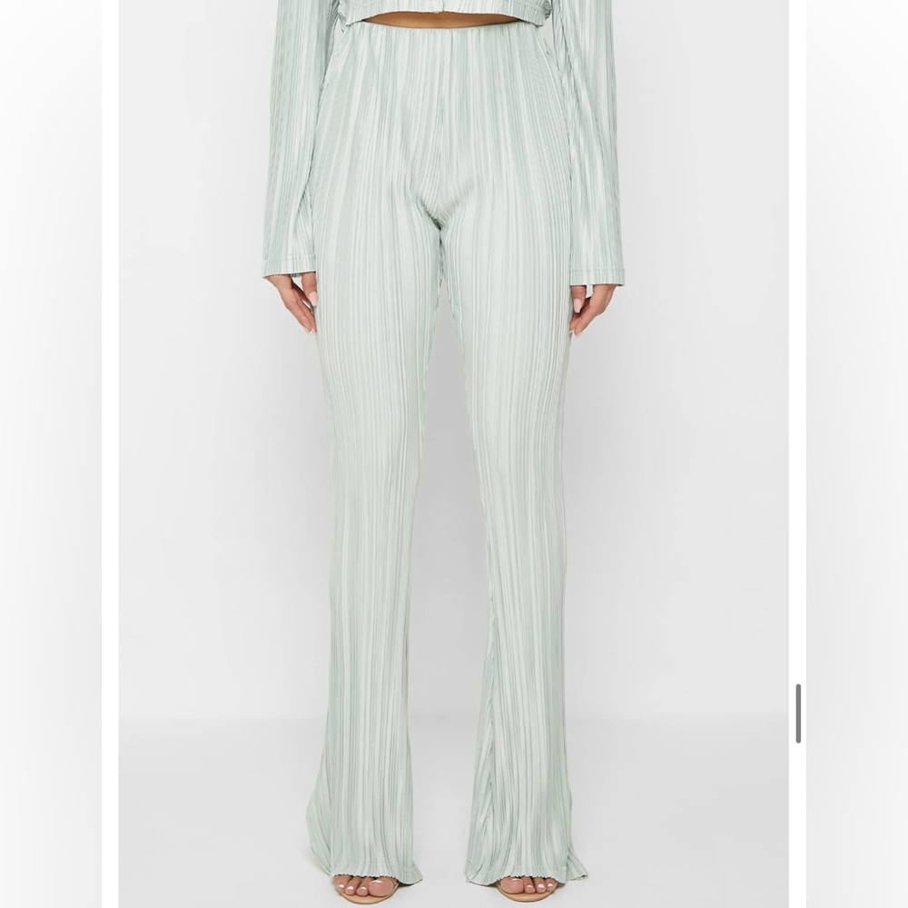 NWT Maniere De Voir Pleated Satin Flared Trousers - Mint Green Size 4